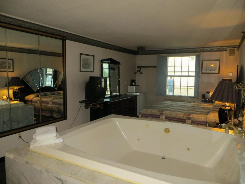 Hollywood Inn & Suites Gurnee Zimmer foto